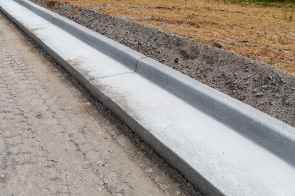 Cost of Concrete Curbing Repair in Nashua